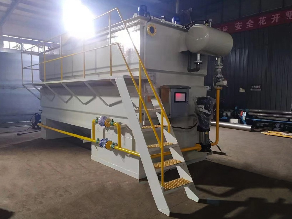 市政污水廠中的溶氣氣浮機(jī)設(shè)備